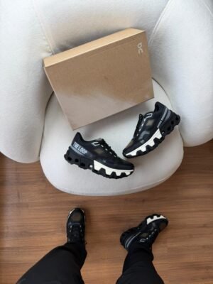 ON RUNNING CLOUDMONSTER HYPER