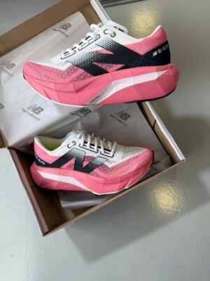 NEW BALANCE FUELCELL REBEL IV